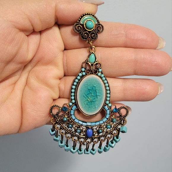 Earring Spanish Style - Picture 2 of 3